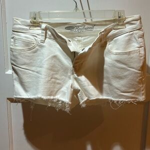 Old Navy Boyfriend Jean Shorts